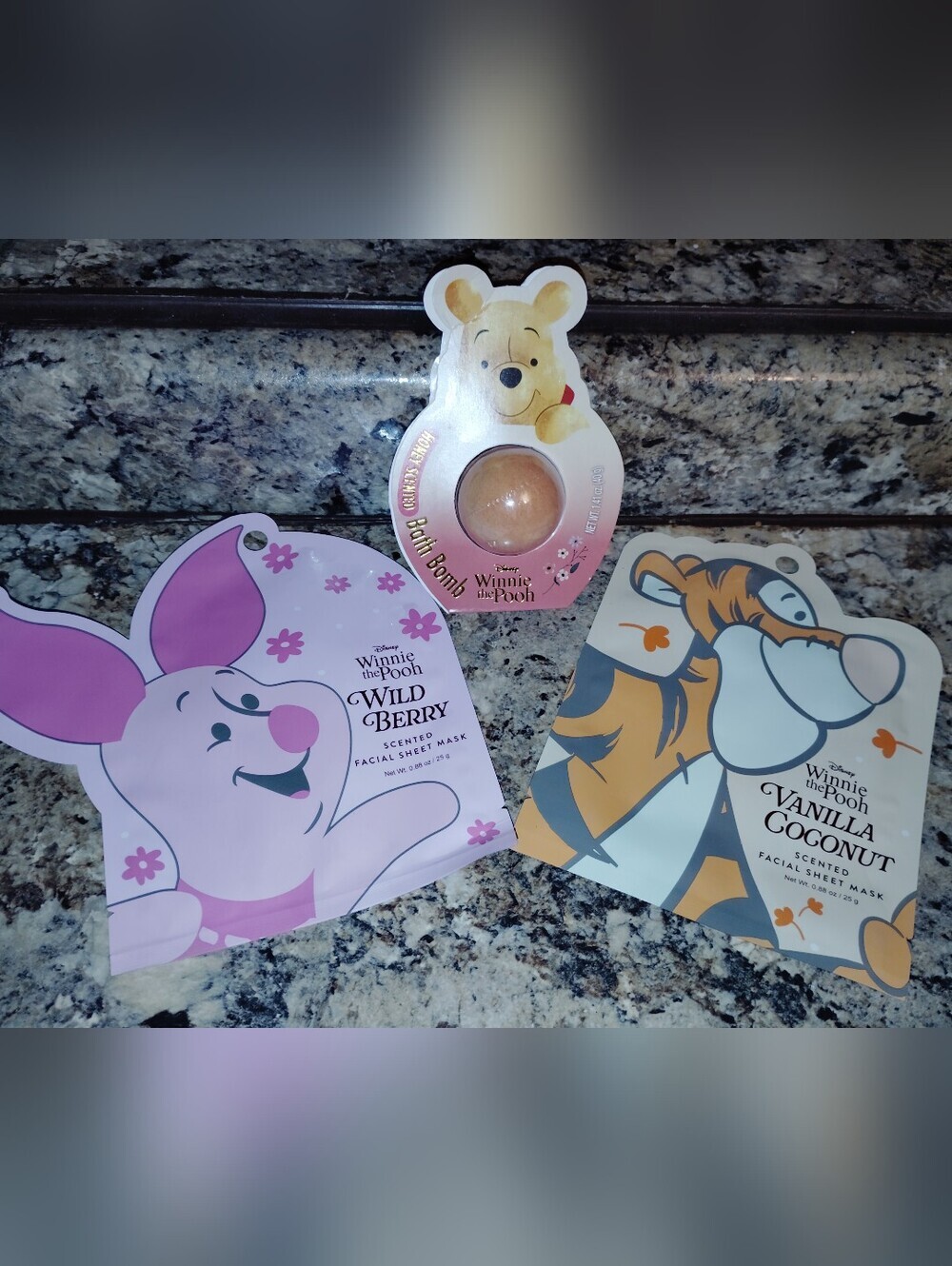 Winnie the Pooh Scented Facial Masks & Bath Bomb - Pink & Orange